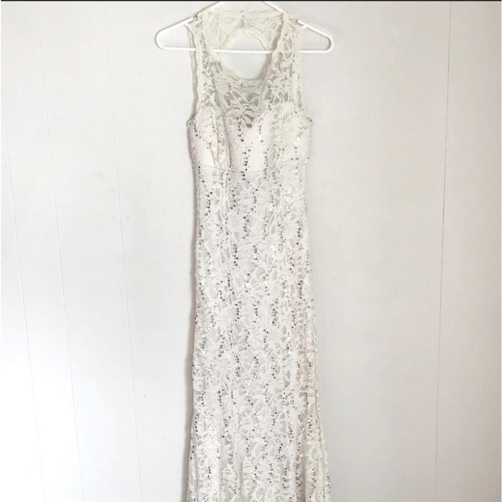 Windsor lace and sequin mermaid formal evening gown 9/10 - Picture 14 of 16